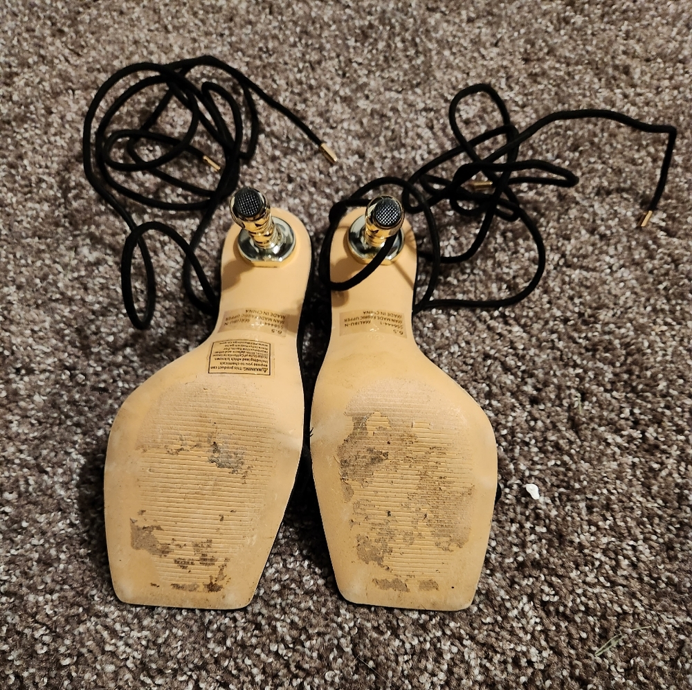 Scrappy sandels